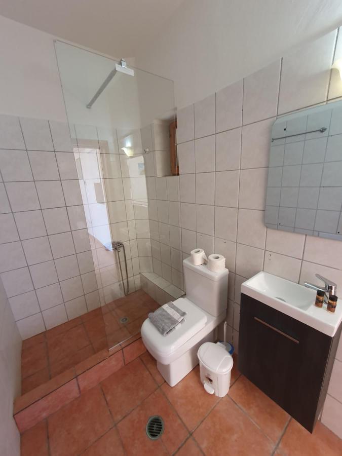 Apartamento Stoupa Mani Tower Exterior foto